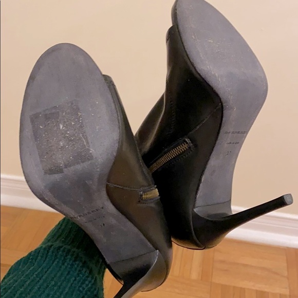 Burberry booties - Picture 3 of 5